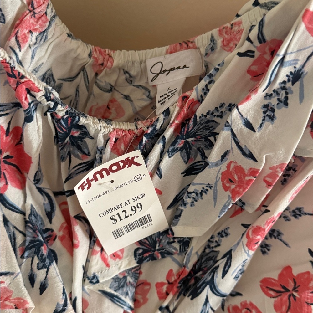 Floral Off-Shoulder Top - Picture 2 of 2